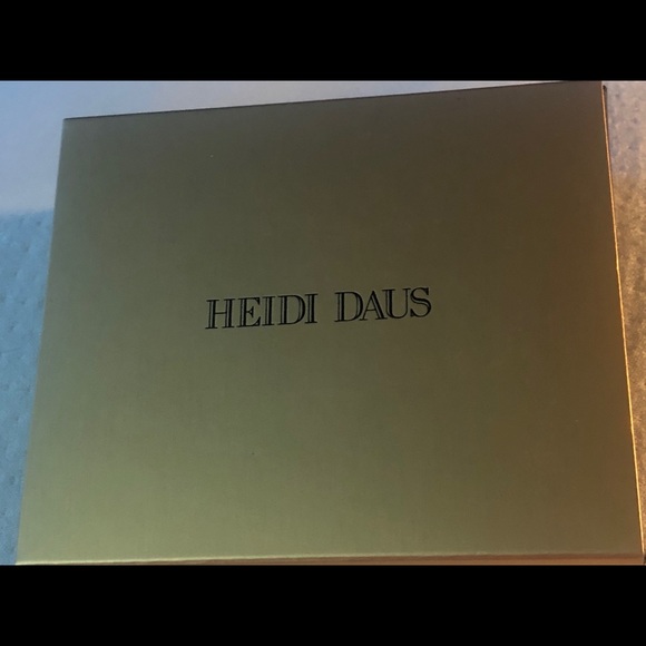 Heidi Daus 🆕Never Ending Glamour rose gold Swarovski crystals drop earrings - Picture 6 of 9